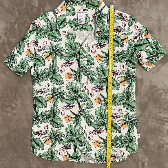 Tommy Bahama boy's Hawaiian shirt (size 14) - Picture 3 of 3
